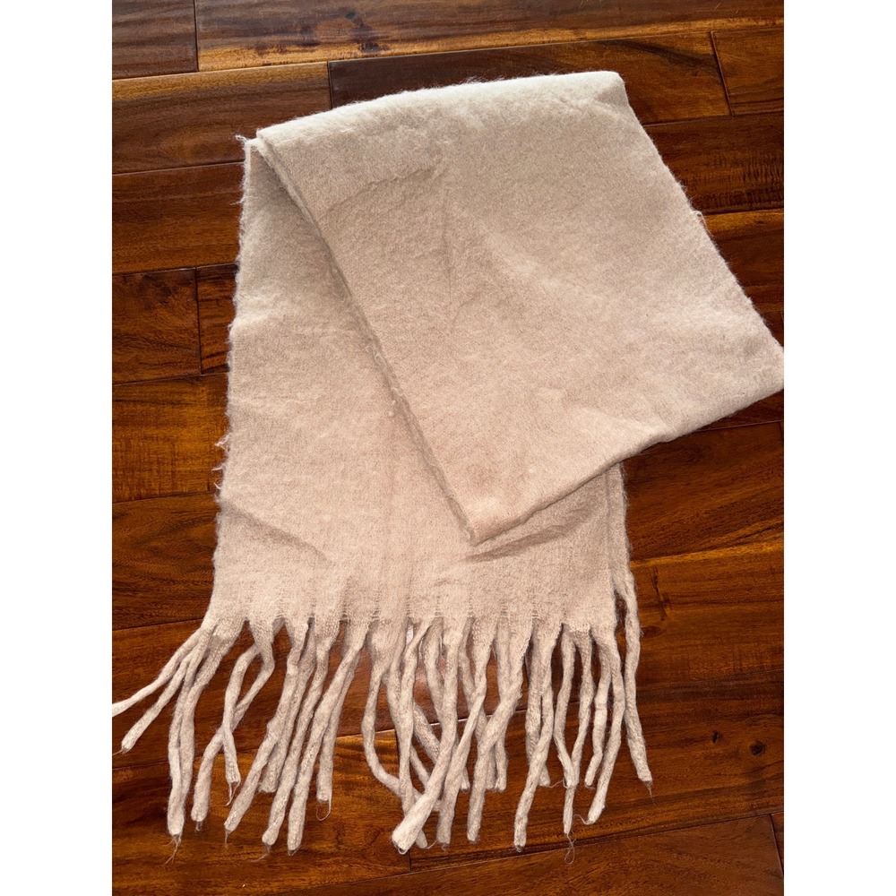 Unbranded Scarf Women OS Tan Excellent Mohair Fuzzy Tassel Fringe Wrap